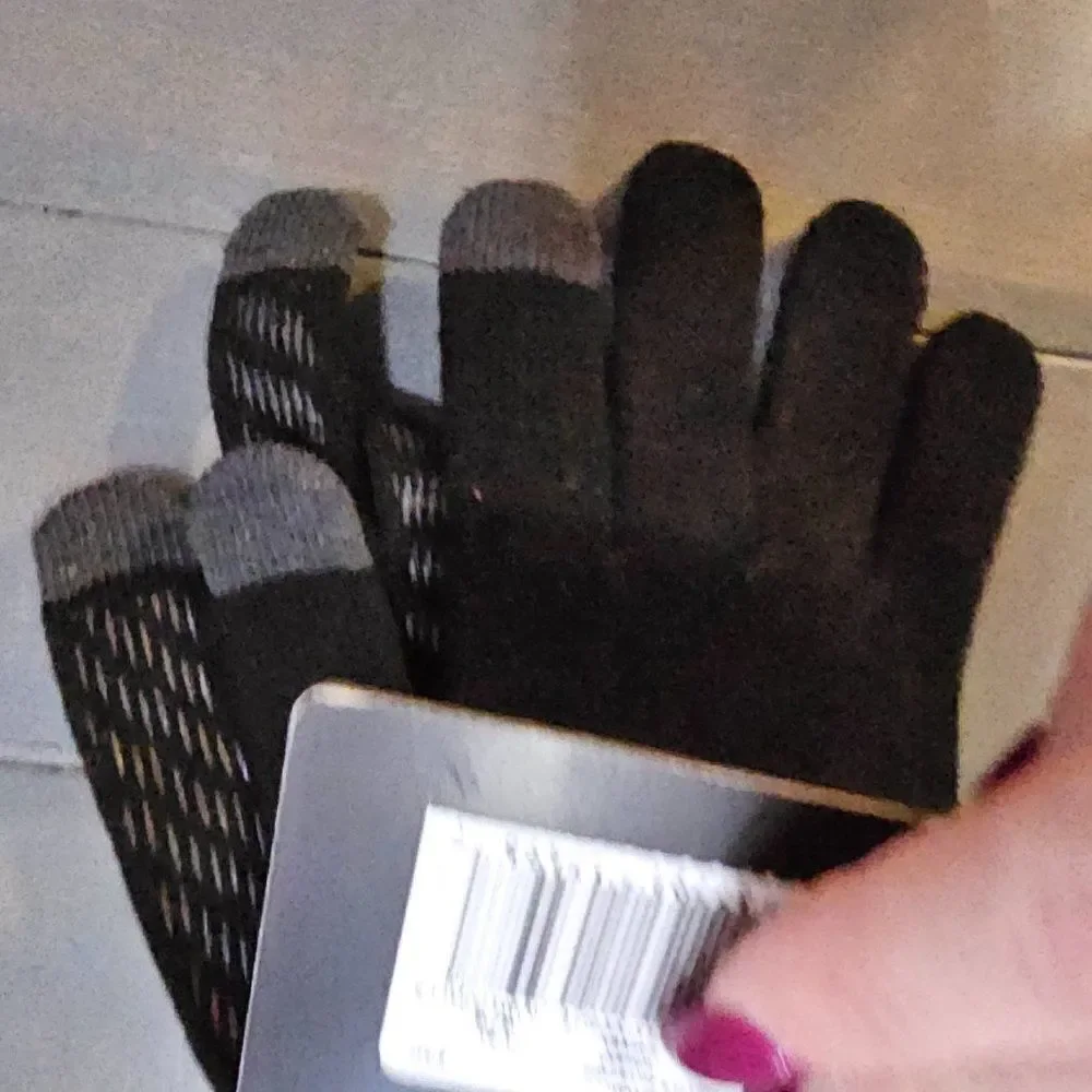 Nike women's  Black & Gray Knitted Tech and Grip Training Gloves